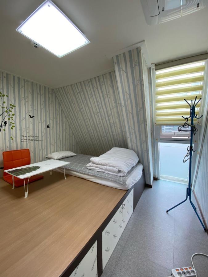 Miss Hongdae Guest House Сеул Экстерьер фото