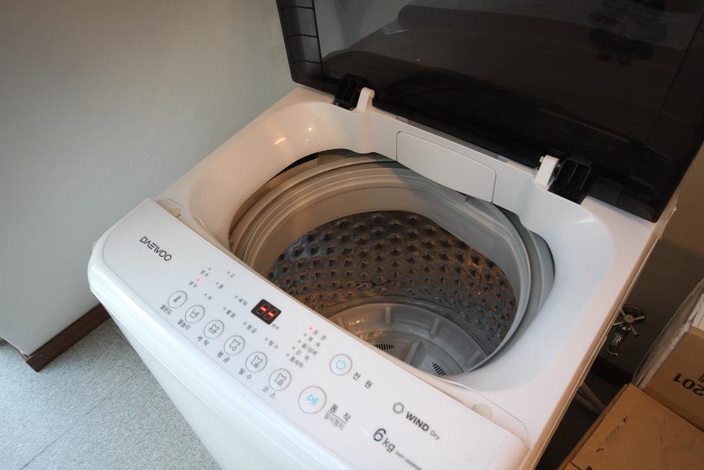 Miss Hongdae Guest House Сеул Экстерьер фото