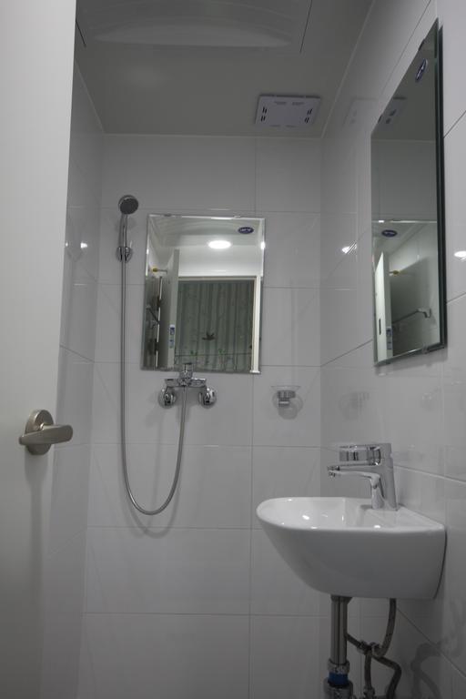 Miss Hongdae Guest House Сеул Экстерьер фото